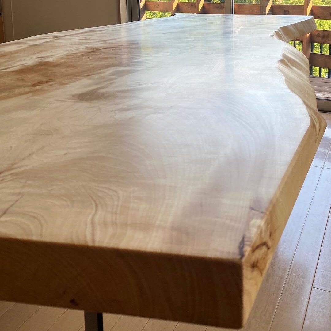 横浜市 N様邸】ダイニングテーブル | 一枚板専門店 YURAGI