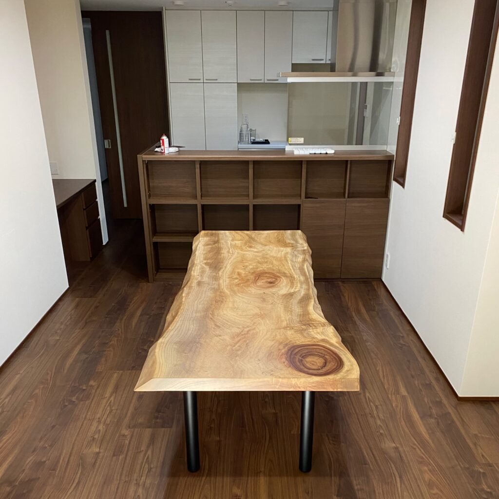 目黒区 U様邸】ダイニングテーブル | 一枚板専門店 YURAGI